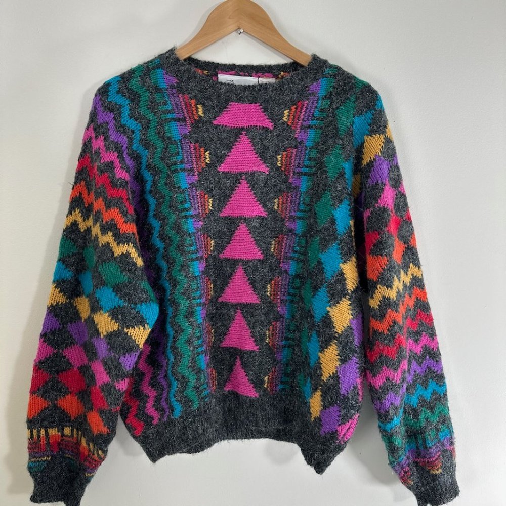 Vintage 80s Shimmery Fuzzy Geometric Rainbow Boxy Streetwear Sweater M